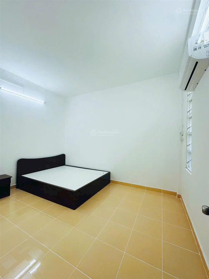 Cho thuê căn hộ chung cư hưng phú 70m2, 2 phòng ngủ, 2 máy lạnh, thang máy, mới sơn sửa, bãi xe