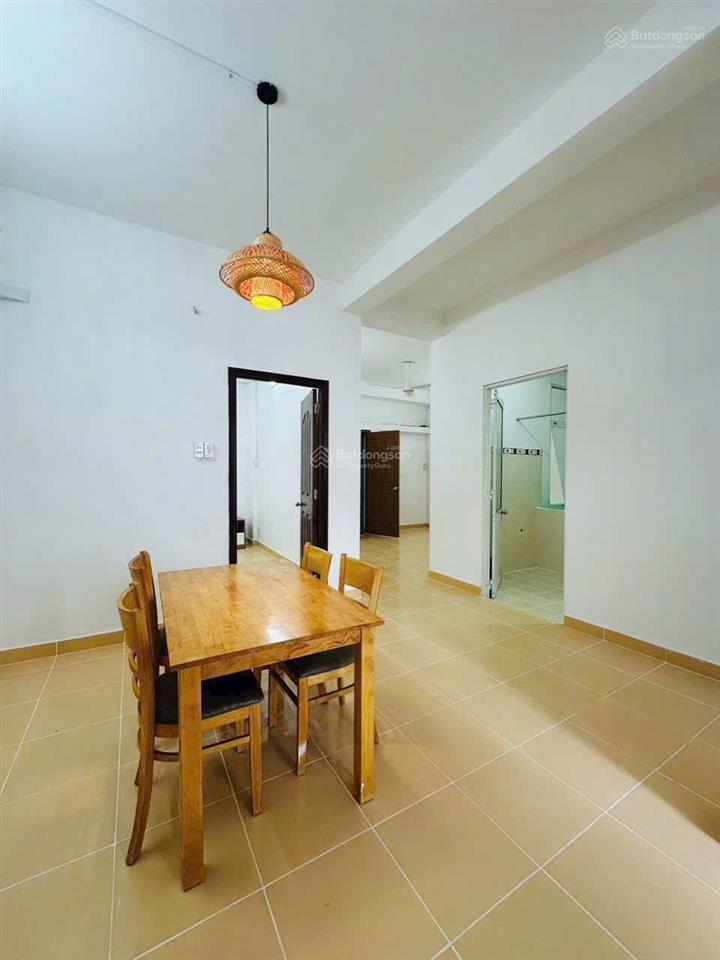 Cho thuê căn hộ chung cư hưng phú 70m2, 2 phòng ngủ, 2 máy lạnh, thang máy, mới sơn sửa, bãi xe