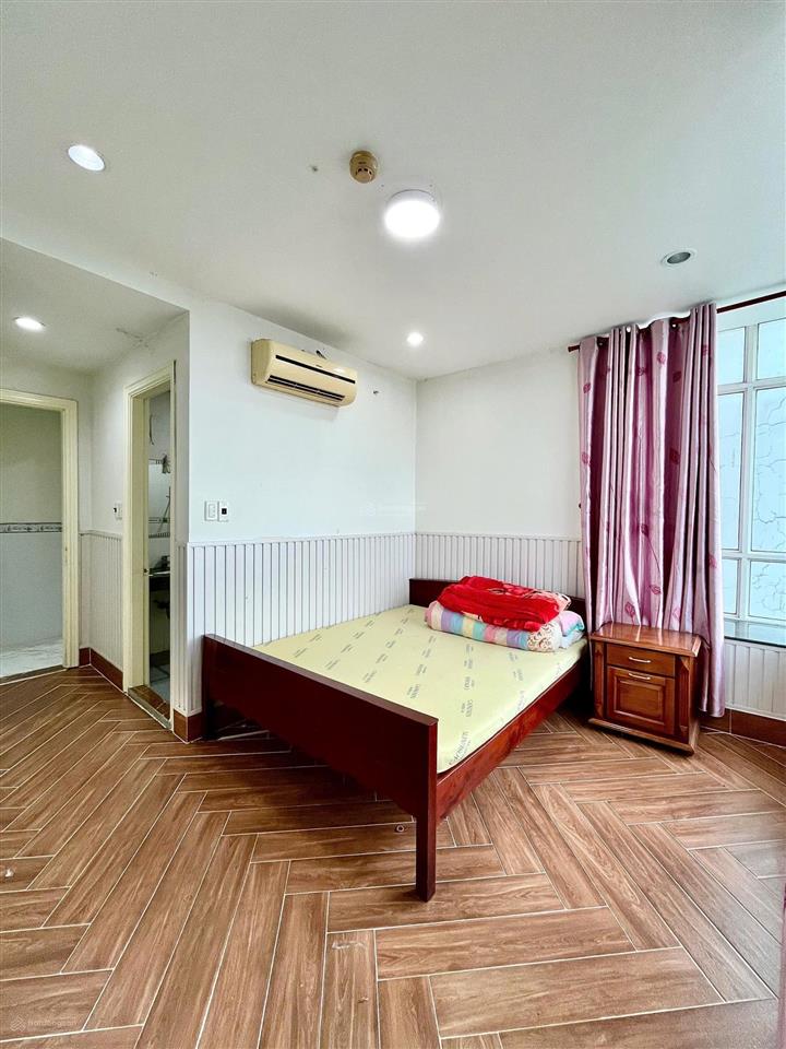 Cho thuê căn hộ tây nguyên plaza 74m2, 2pn, full nội thất, view đường phố, cầu cần thơ, thang máy
