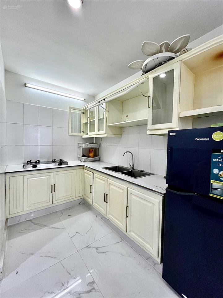 Cho thuê căn hộ tây nguyên plaza 74m2, 2pn, full nội thất, view đường phố, cầu cần thơ, thang máy