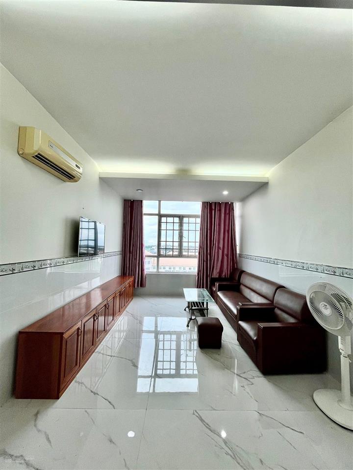 Cho thuê căn hộ tây nguyên plaza 74m2, 2pn, full nội thất, view đường phố, cầu cần thơ, thang máy