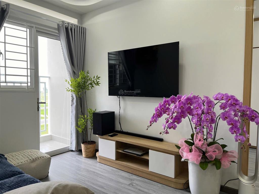 Bán căn hộ thương mại nam long 2 central lake 61m2, 2pn, 2wc, sổ hồng, block e, view hồ, thang máy