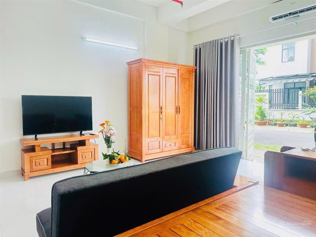 Bán shophouse mặt tiền nam long hồng phát, 39.6m2, full nội thất, lộ 12m, đông nam