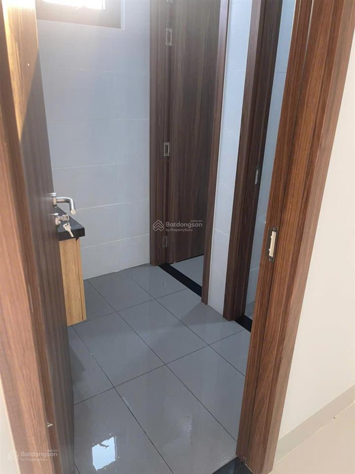 Cho thuê tòa nhà (6 tầng, có thang máy, có pccc, nhà mới 100%)