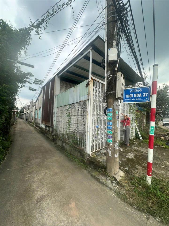 Chính chủ cho thuê nhà cấp 4 ql13, có kẹp đất bên cạnh, diện tích lớn, tiện vừa ở vừa kinh doanh