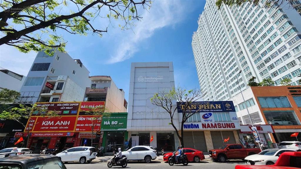 Bán nhà 3 tầng mặt tiền hàm nghi 371m²