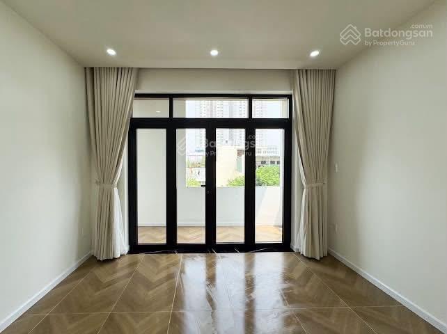 Nhà 4 tầng mặt tiền nguyễn du hải châu đà nẵng