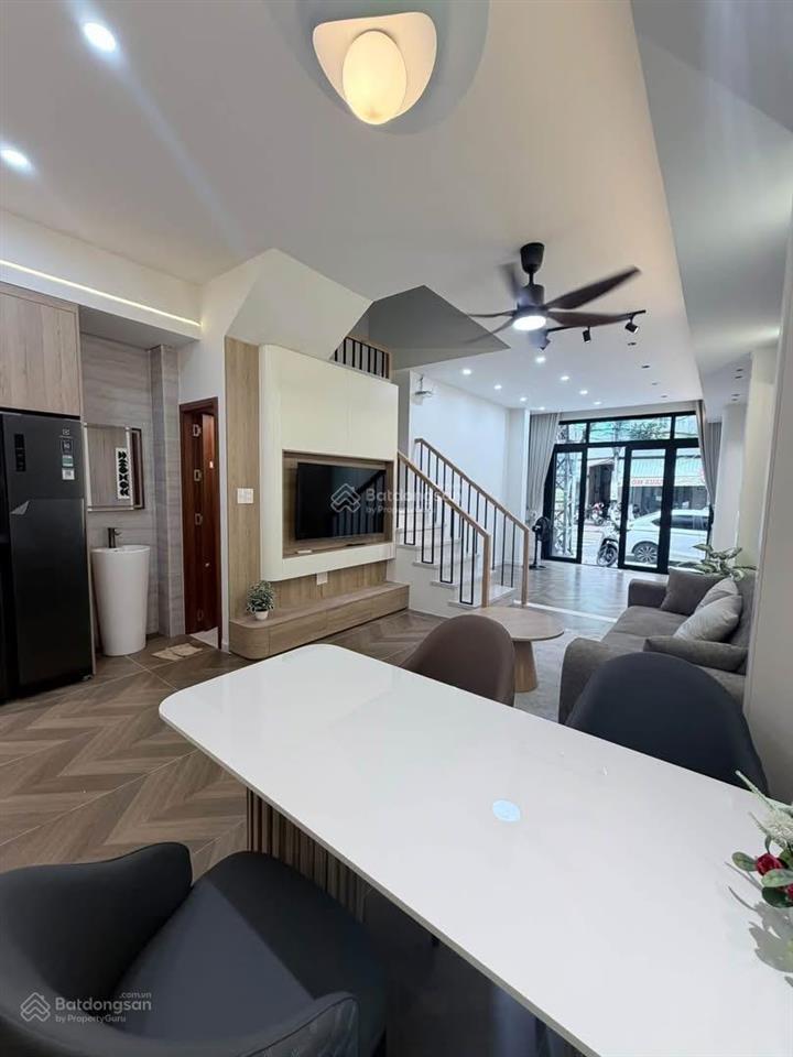 Nhà 4 tầng mặt tiền nguyễn du hải châu đà nẵng