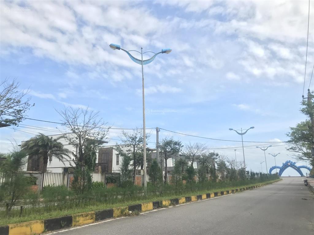 Bán đất mặt tiền hoàng sa sát bãi tắm cửa việt, quảng trị chỉ hơn 3 tỷ