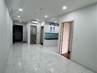 Ngộp ngân hàng bán gấp 2pn2wc 70m2 ngay vincom có ntcb xách vali vào ở chỉ 2.4tỷ btp sổ sẵn cc ngay