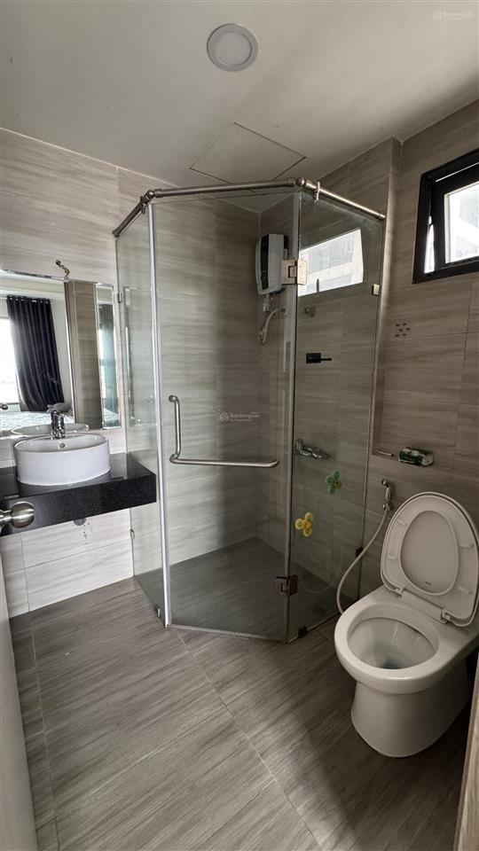 Bán gấp rẻ hơn tt 200tr căn 3pn nhà mới 95m2 sổ sẵn công chứng lun ngay vincom cách thủ đức 1km
