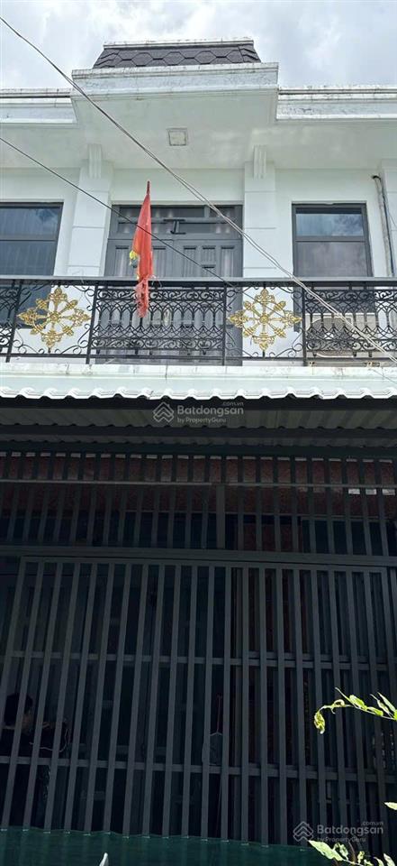 Chính chủ! bán nhanh căn nhà mặt đường 835d, thị trấn cần đước, long an 64m2 chỉ 1,28 tỷ