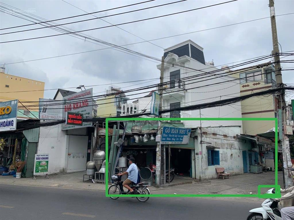 Bán căn nhà 2 mặt tiền đường mã lò, bình tân, thuận tiện kinh doanh cho thuê buôn bán.
