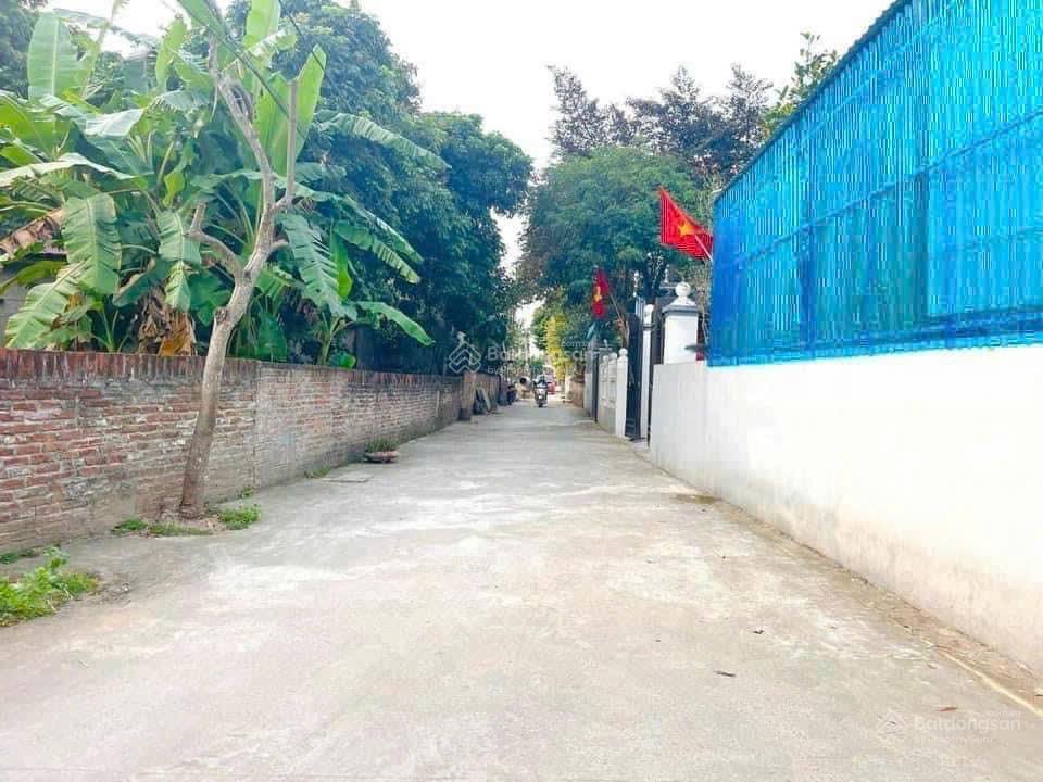 Lô góc thị trấn thanh thuỷ 108m sẵn giếng khoáng nóng chỉ 2,x tỉ