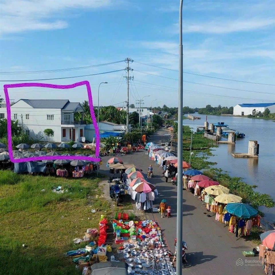 Bán nhà 3 tỷ ven sông đường ô tô xã lợi bình nhơn tp tân an. long an