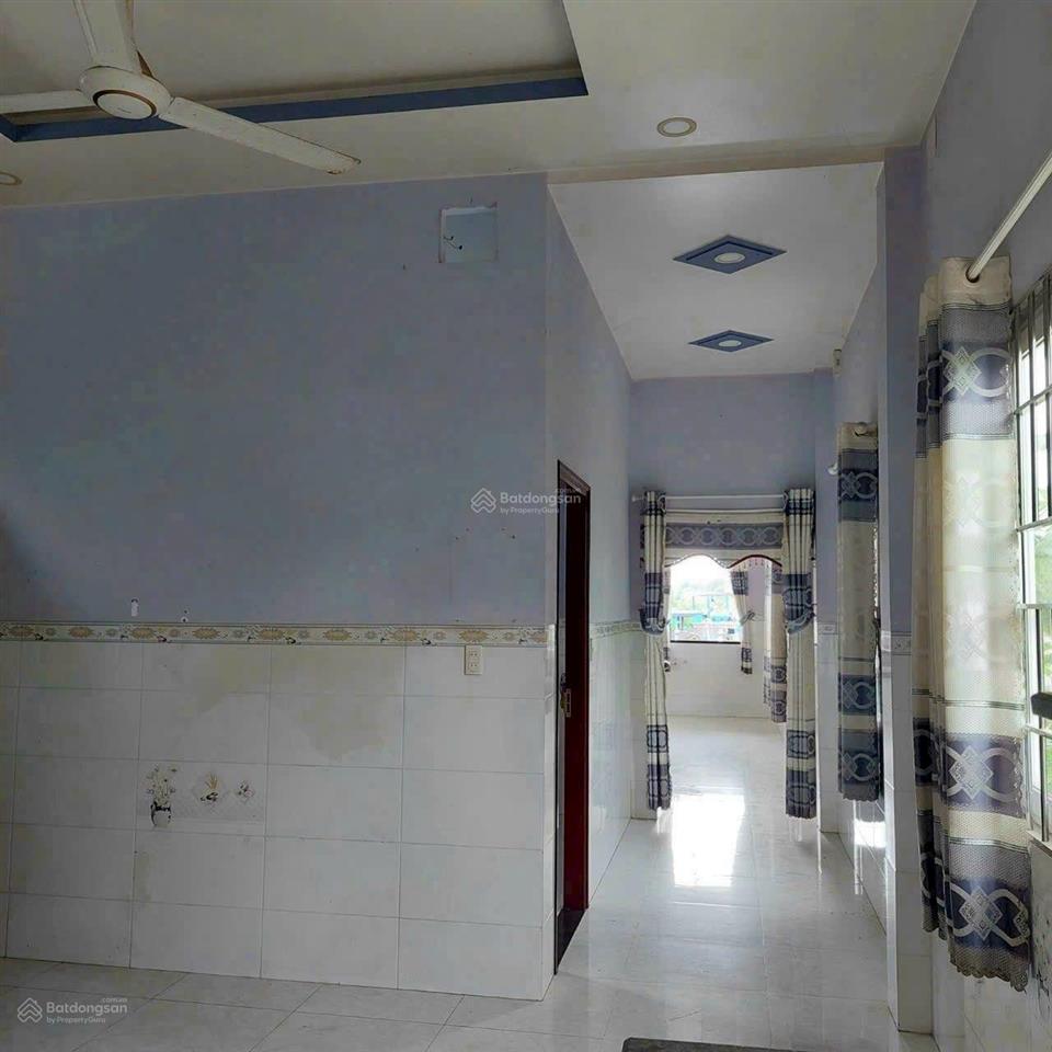 Bán nhà 3 tỷ ven sông đường ô tô xã lợi bình nhơn tp tân an. long an