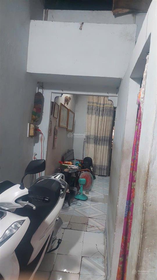 Bán gấp nhà 5 tỷ mặt tiền đường hồ văn long p2 tp tân an tỉnh long an.củ..