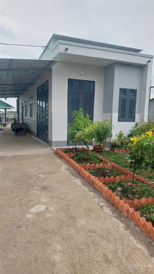 Bán nhà vườn đẹp đường ô tô giá 1 ty 9 ấp 3 xã tân thành huyện thủ thừa.tỉnh long an.củ
