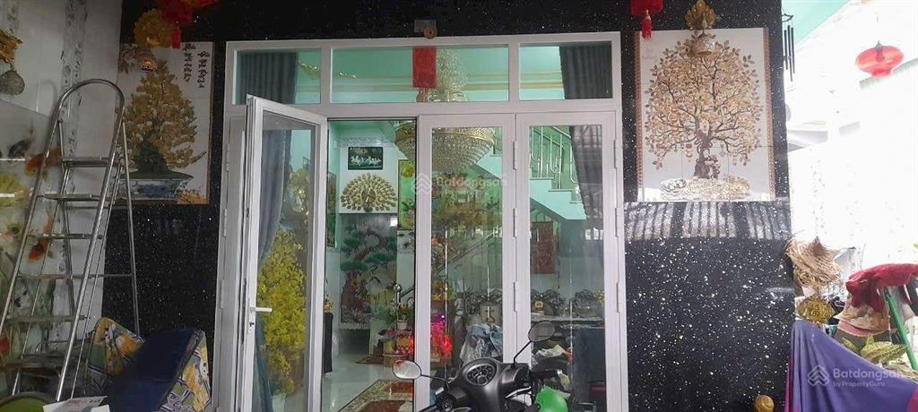Bán nhà 5 ty 8 mặt tiền đường đổ trình thoại xã hướng thọ phú tp tân an tỉnh long an củ
