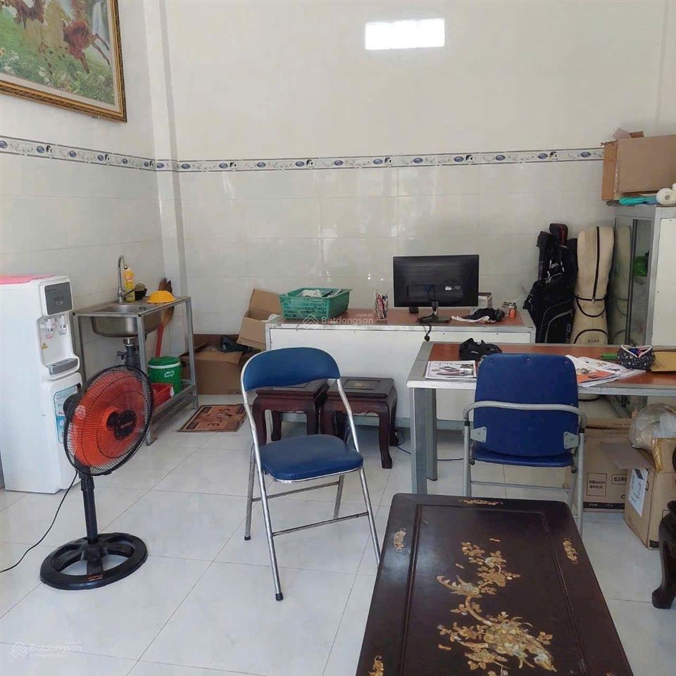 Bán gấp xưởng may đang hoạt động tại xã bình tâm, thành phố tân an, tỉnh long an. cũ