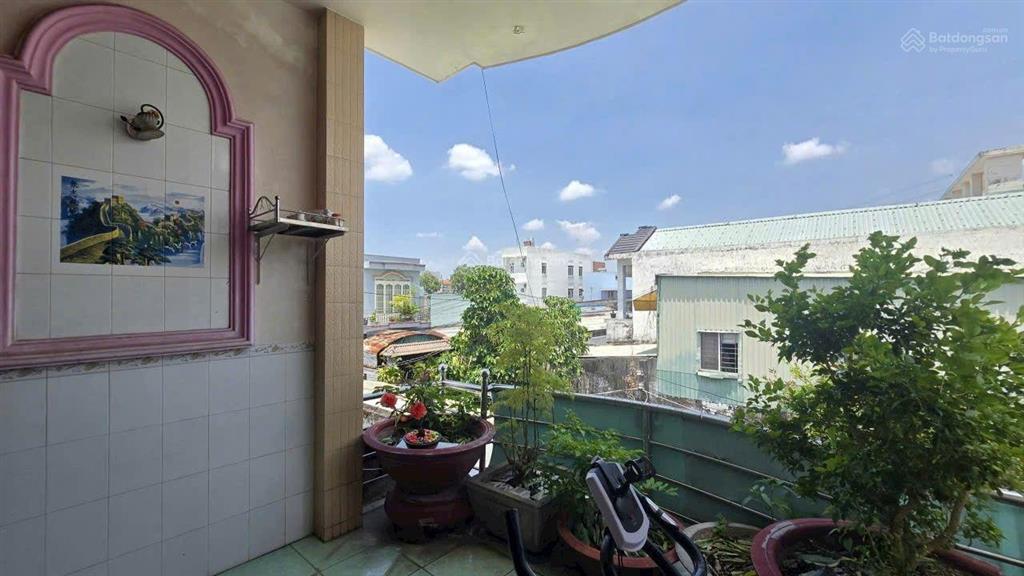 Bán nhà 1 tỷ 6 trung tâm p4 giáp ranh p2 tp tân an tỉnh long an