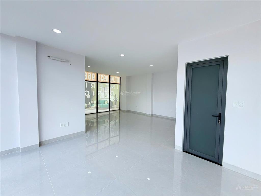 Cho thuê nhà phố góc t&t millennia long hậu 253m2, 1 trệt 3 lầu, vị trí đẹp kd, giá 45tr/tháng