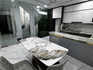 Cần tiền bán gấp căn him lam 4 tầng đã hoàn thiện nội thất cho thuê 28 tr/1 tháng.  0965 308 ***
