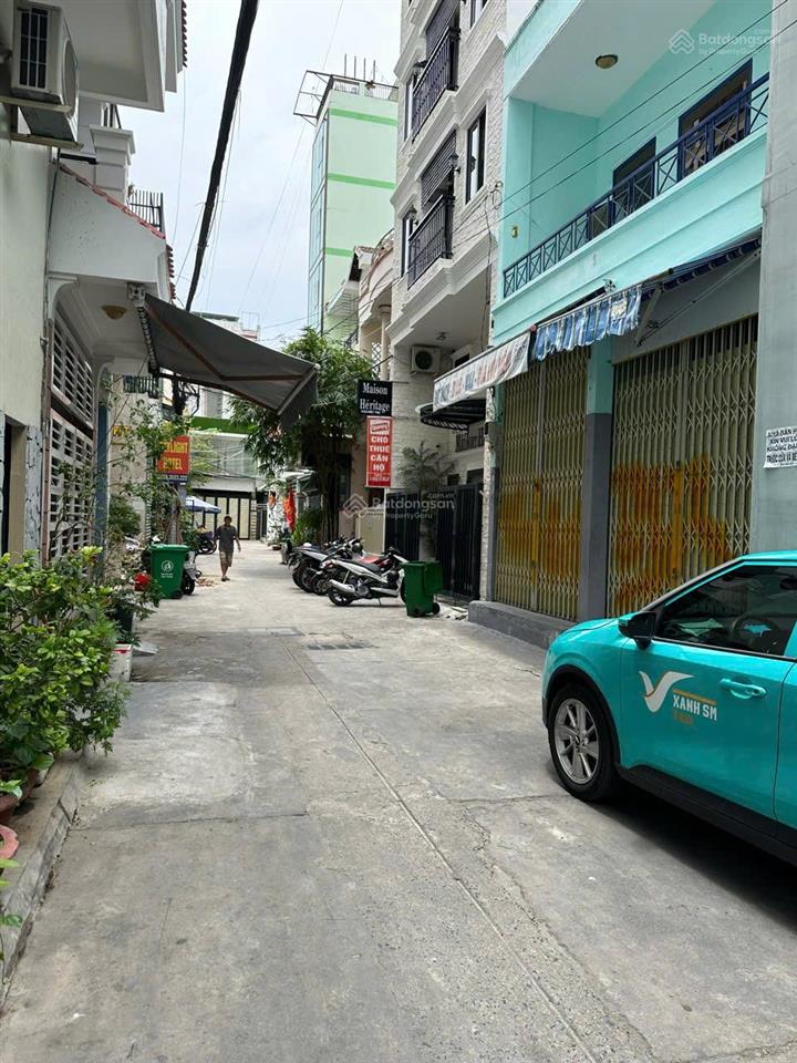 Bán nhà 01 trệt 01 lầu gần biển. hẻm biệt thự , trung tâm tp nha trang. dt  dtsd  120m2 giá tốt
