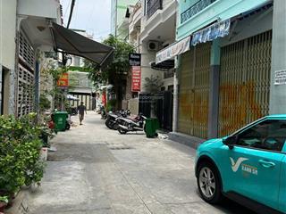 Bán nhà 01 trệt 01 lầu gần biển. hẻm biệt thự , trung tâm tp nha trang. dt  dtsd  120m2 giá tốt
