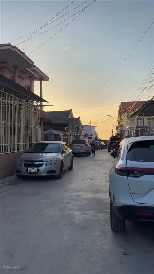 Lô đất mặt tiền đường lê quý đôn, hiếm có cách biển dốc lết 200m, dt 364,7m2 full thổ. giá tốt