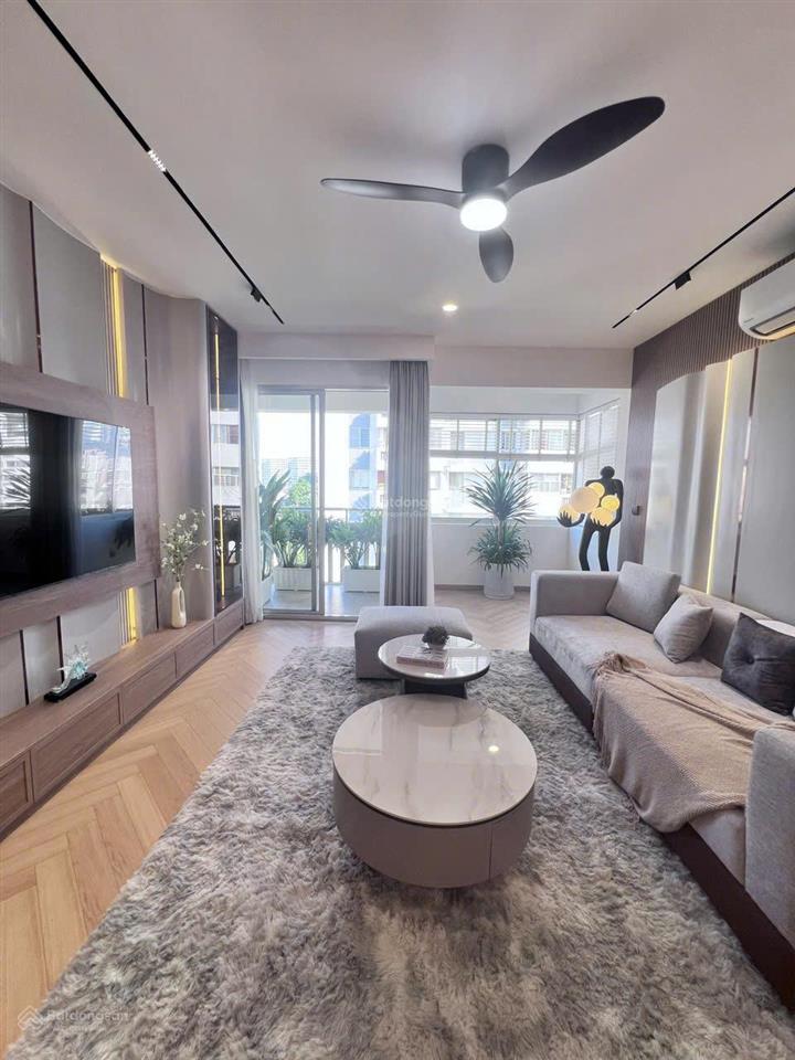 Bán gấp căn hộ mỹ khánh, phú mỹ hưng 118m2, 3pn nội thất mới đẹp vào ở ngay, giá tốt