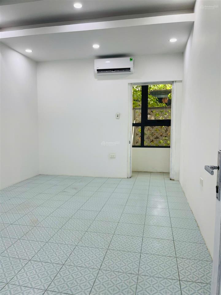 Chính chủ cho thuê nhà riêng  65 nguyễn công hoan, phường giảng võ  50m² vị trí trung tâm hiếm