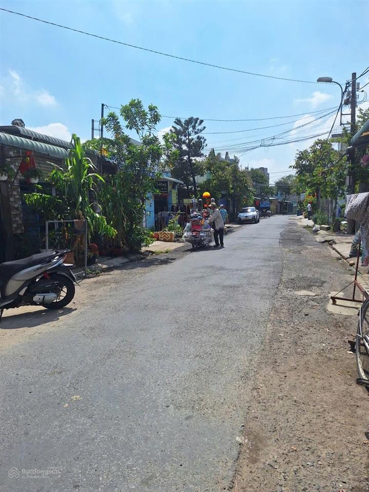 Chủ ngộp cần bán gấp miếng đất hóc môn, đường tam đông 25, sổ hồng riêng