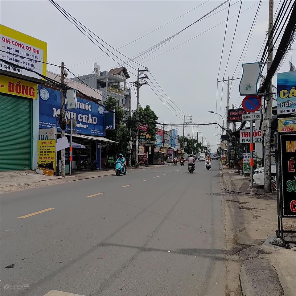 Cho thuê xưởng 900m² + gác lửng đg ao đôi điện 3fa xe cont vào đc giá 70tr/th tl hợp đồng lâu dài