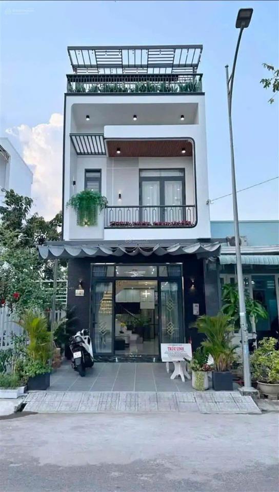 Chính chủ ** bán gấp nhà 6x20 có 1 lầu giá 950 triệu. đường trần đại nghĩa, gần vòng xoay an lạc