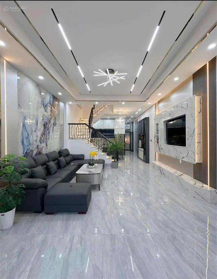 Chính chủ ** bán gấp nhà 6x20 có 1 lầu giá 950 triệu. đường trần đại nghĩa, gần vòng xoay an lạc
