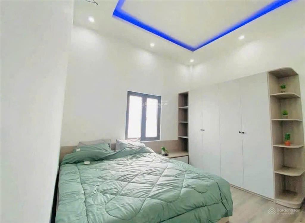 Nhà 1 lầu 8x20m. giá 850 triệu. ngay chợ phú lợi  phạm thế hiển q8. đang cho thuê 28tr/tháng