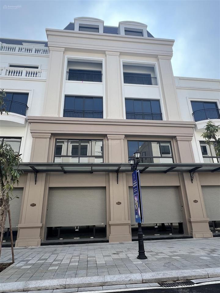 Bán chuyển nhượng lại căn shophouse diện tích to thiết kế lồi trục tc1 đẹp nhất dự án vinhomes mc