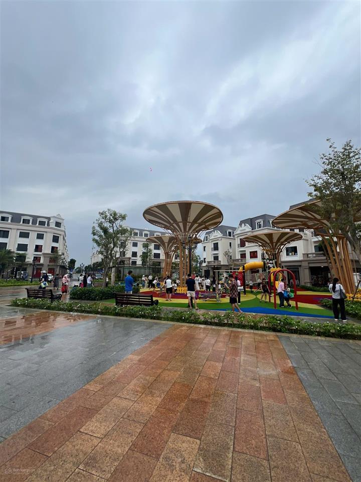 Giá rẻ hơn cả hàng chuyển nhượng  bán căn liền kề vinhomes móng cái, giá chỉ nhỉnh 3 tỷ