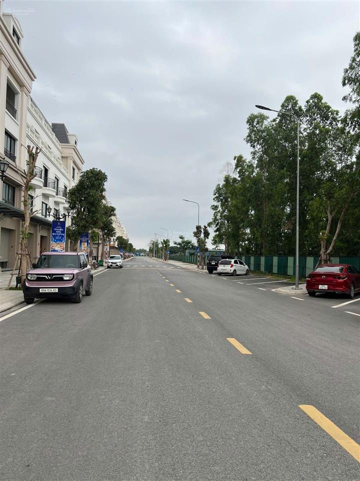 Giá rẻ hơn cả hàng chuyển nhượng  bán căn liền kề vinhomes móng cái, giá chỉ nhỉnh 3 tỷ