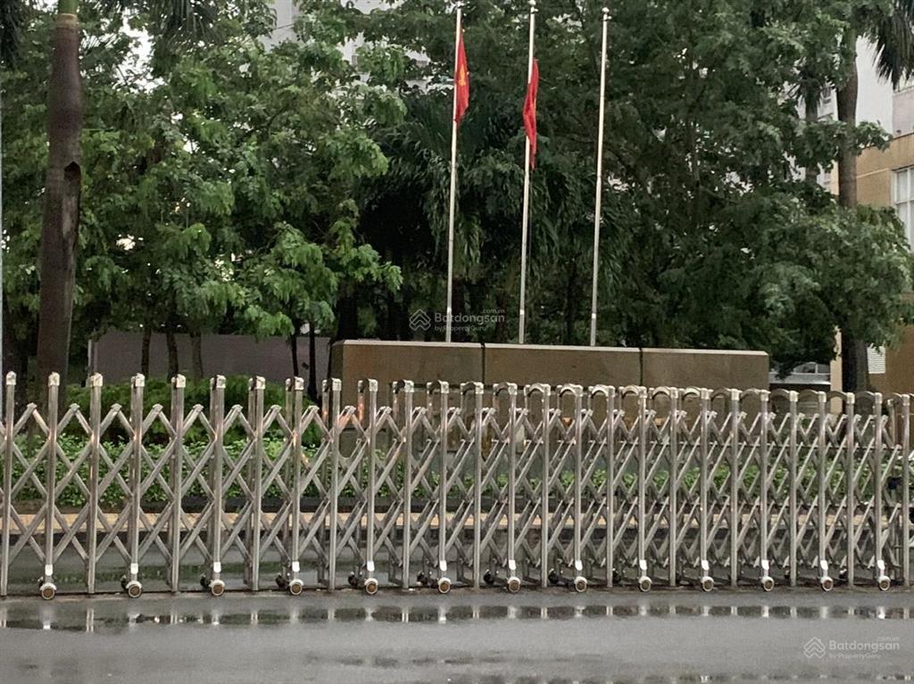 Bán căn hộ chung cư 70m tầng 19 giá bán 1,3 tỷ tại hqc plaza bình chánh