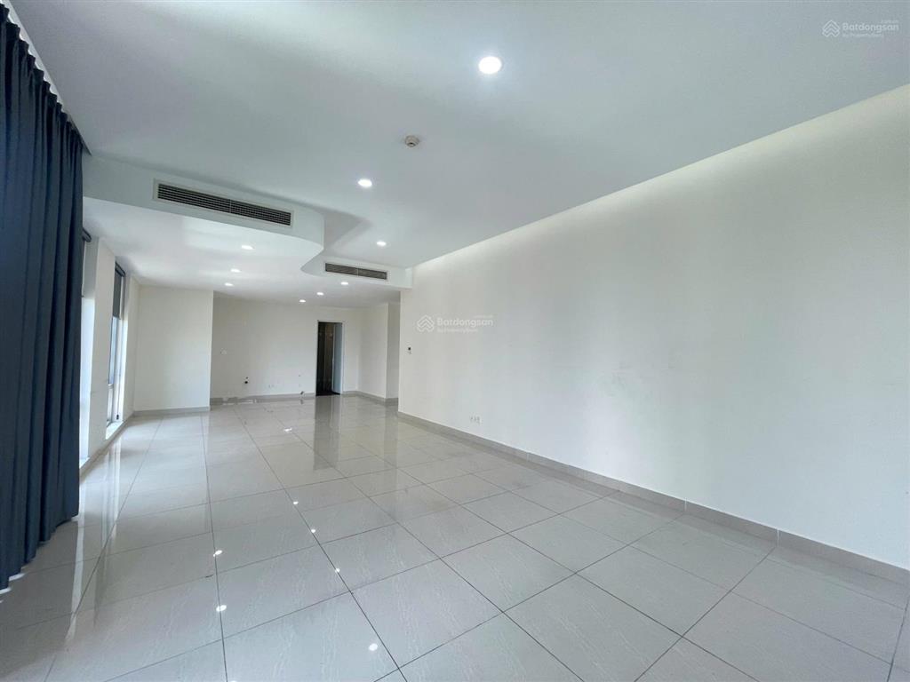 Bán căn officetel tại dự án golden king số 15 nguyễn lương bằng phường tân mỹ.