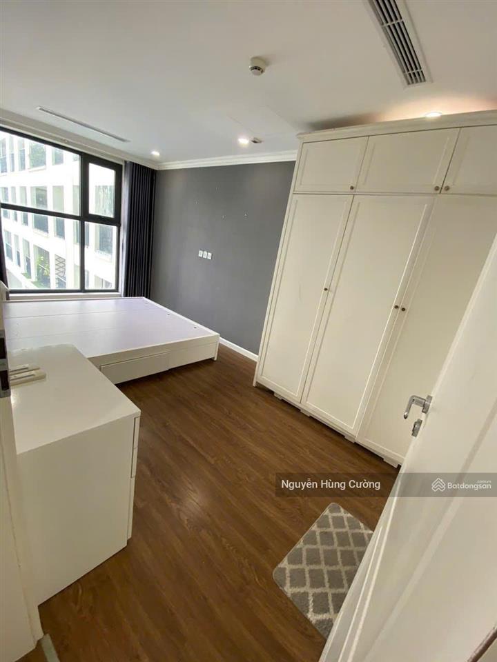 Bán căn hộ 2 phòng ngủ 82m2 sunshine garden minh khai giá chỉ 7ty8  em cường 0976 044 ***