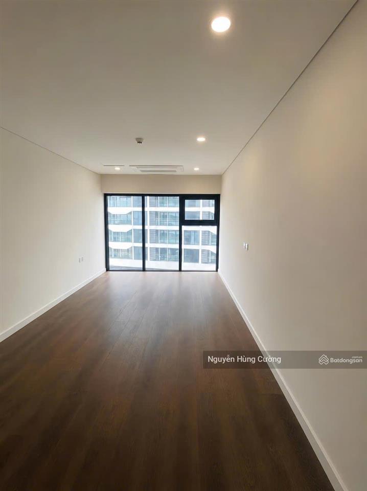 Bán căn 3 phòng ngủ sunshine green iconic long biên 108m2 giá chỉ 10ty790  e cường 0976 044 ***