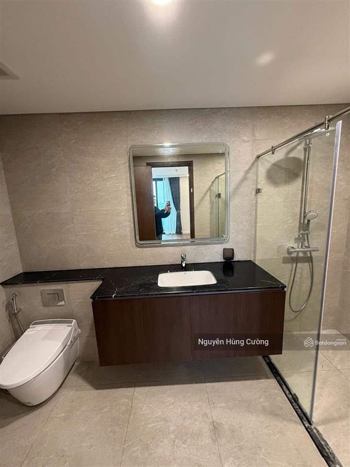 Cho thuê căn duplex full đồ sunshine green iconic long biên giá 26,5tr  e cường 0976 044 ***