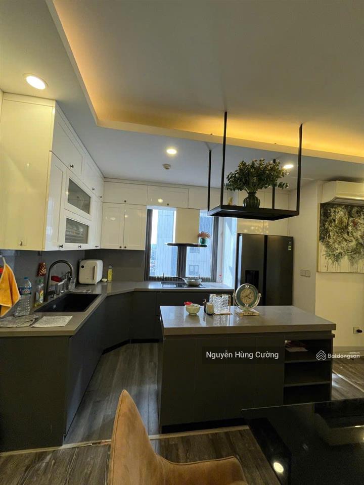 Cho thuê căn 3pn góc 98m2 imperia sky garden full đồ giá 18tr  e cường 0976 044 ***