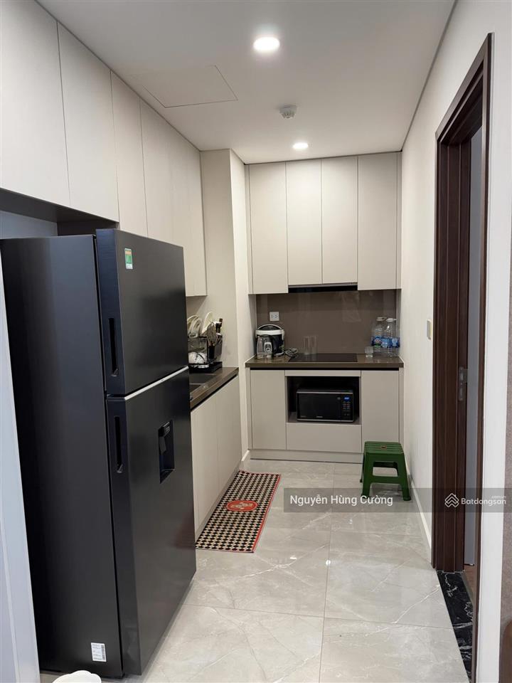 Cho thuê căn 2pn full đồ đẹp 80m2 sunshine green iconic long biên giá chỉ 15tr  e cường 0976 044 ***
