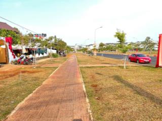 Đất 7*20m,đường võ nguyên giáp,ngay vòng xoay đinh tiên hoàng,gần hồ eatam,kinh doanh tốt