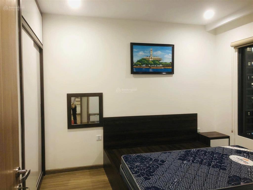 Cho thuê căn 3n, full nội thất gỗ, 10tr5, smart city