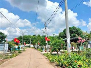 Bán ngộp lô đất 424.4m2 thổ cư sẵn 100m2, mặt tiền 5m, sổ riêng, giá đẹp chỉ 500tr sau lưng chợ